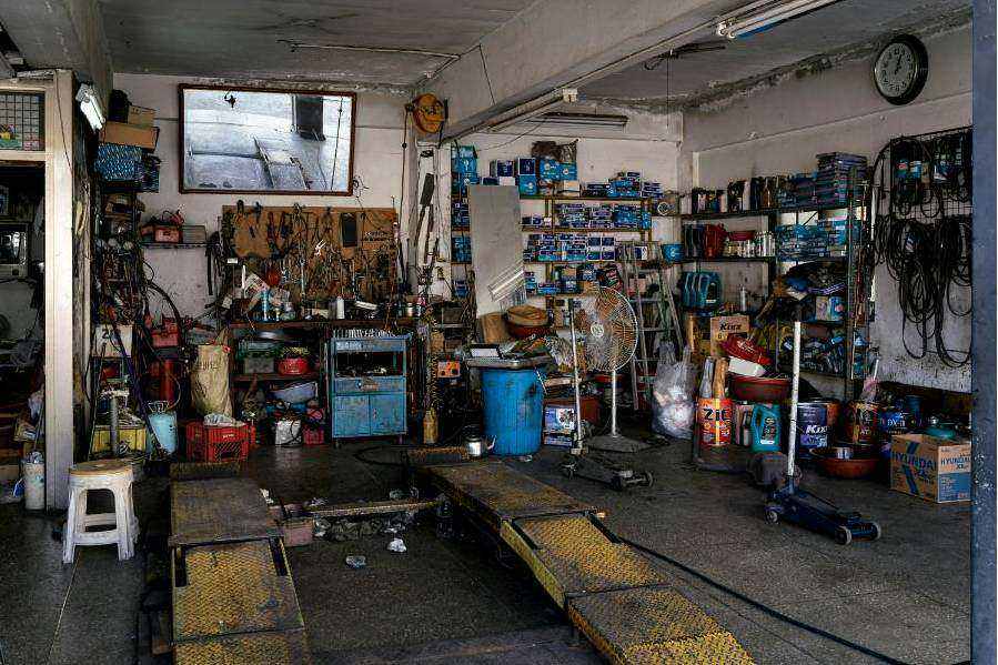 Workshop bay